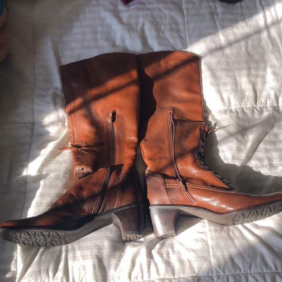 Stuart Weitzman cognac leather boots - Picture 2 of 8